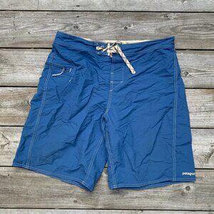 2016 Patagonia Solid Wavefarer Board Shorts Size 34